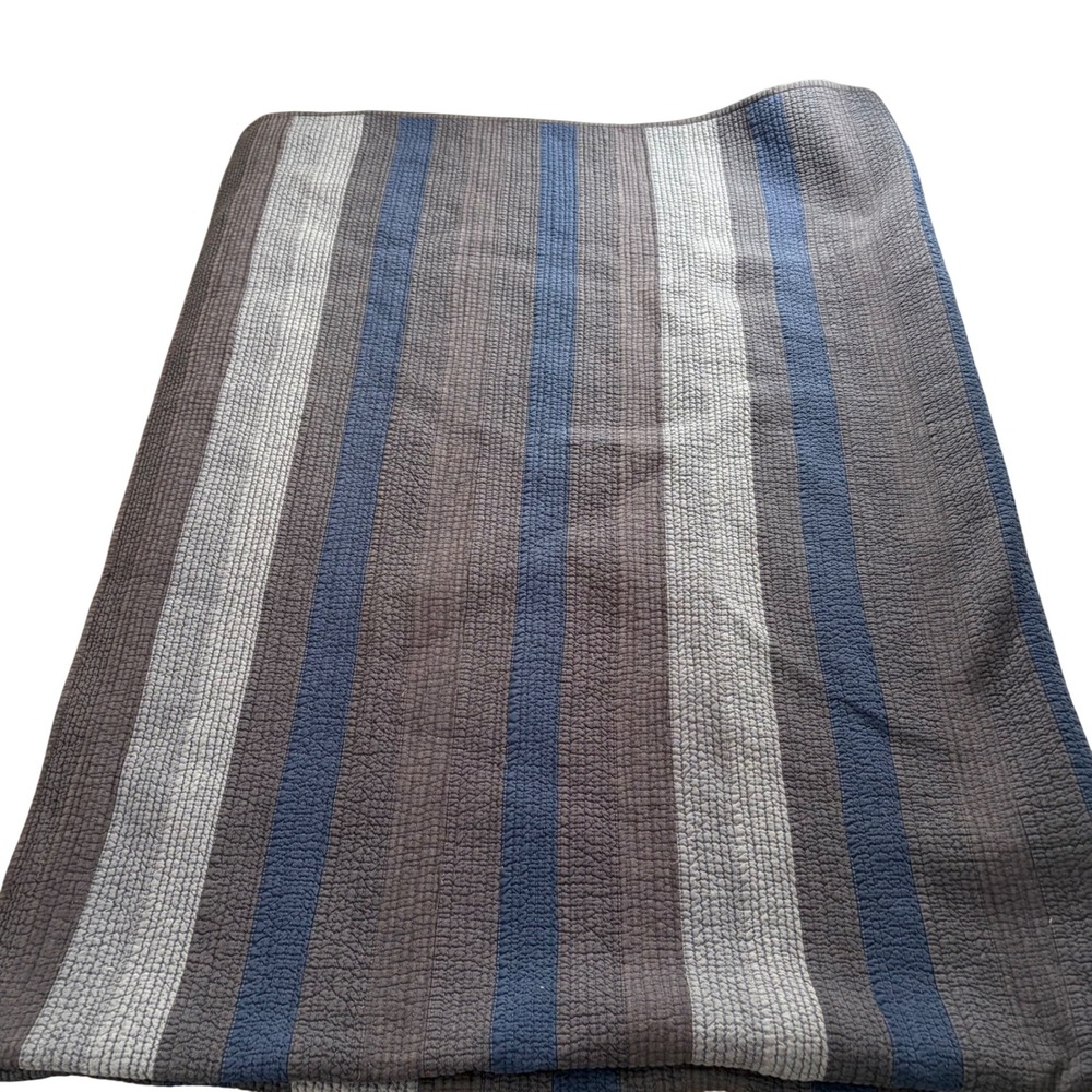 Restoration Hardware Baby & Child Striped Cotton Quilt Blu Grey 70x86 Revresible